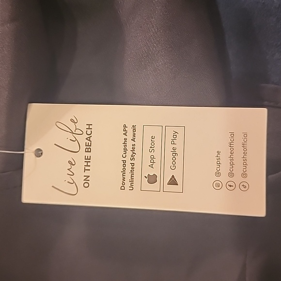 🖤NWT🖤 Cupshe romper - Picture 8 of 9